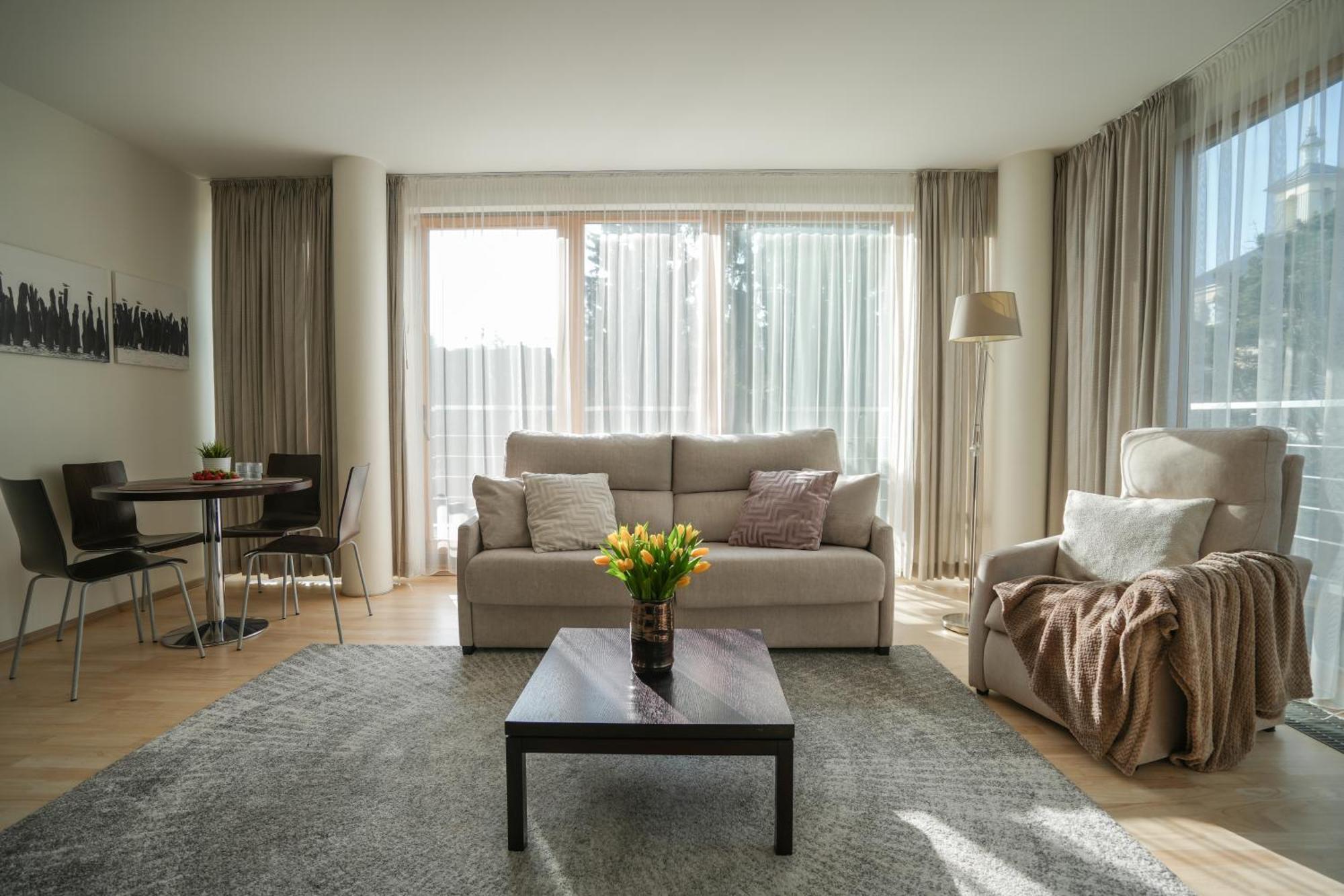 Apartamentai Tylios Pusys *